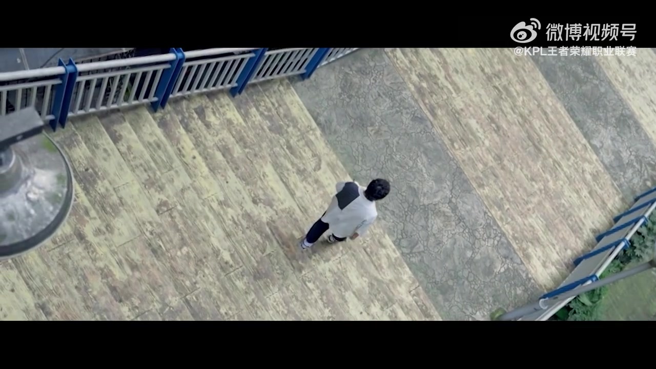 KPL最长的河!官方发布RW侠Fly (彭云飞)登场8周年专题片《逐峰》