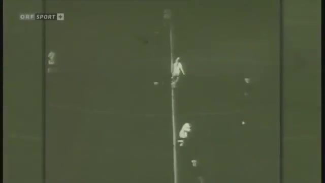 珍贵影像来了!哈佩尔1956年对皇马任意球双响?️赖斯是第二人